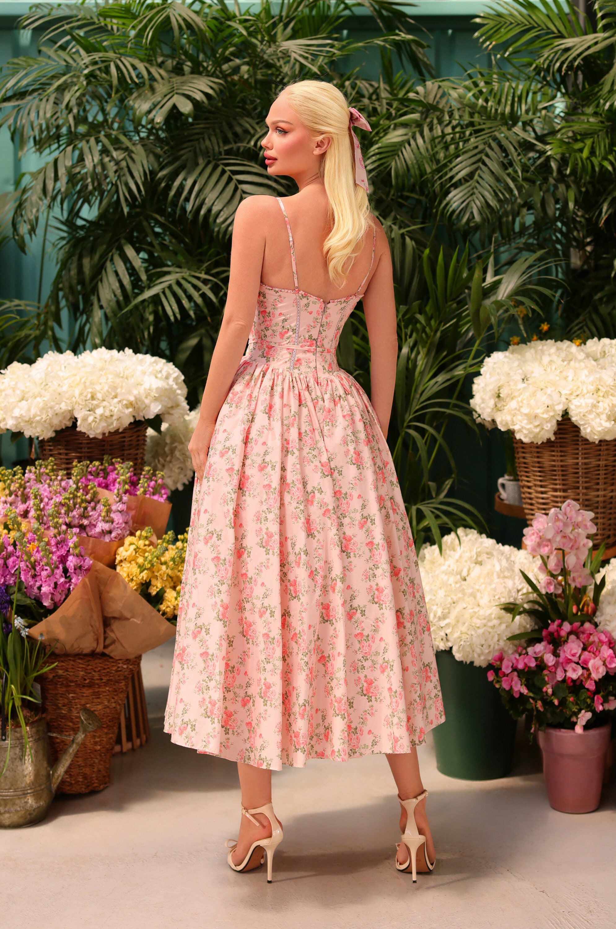 Floral Print Midi Dress in Peach - Aloura | Oh Pretty