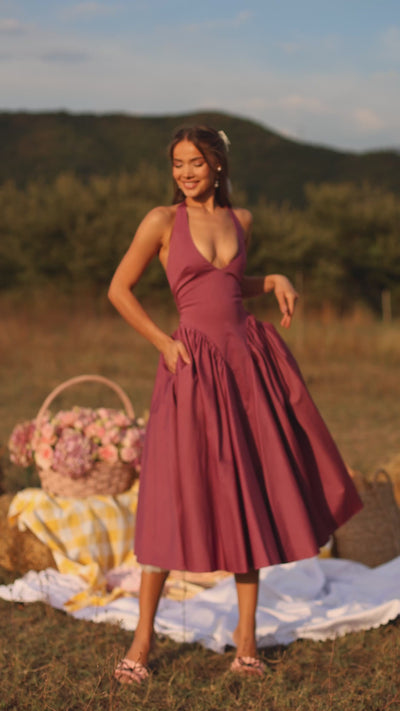 Vintage Rose Purple halter midi dress with fitted waist 