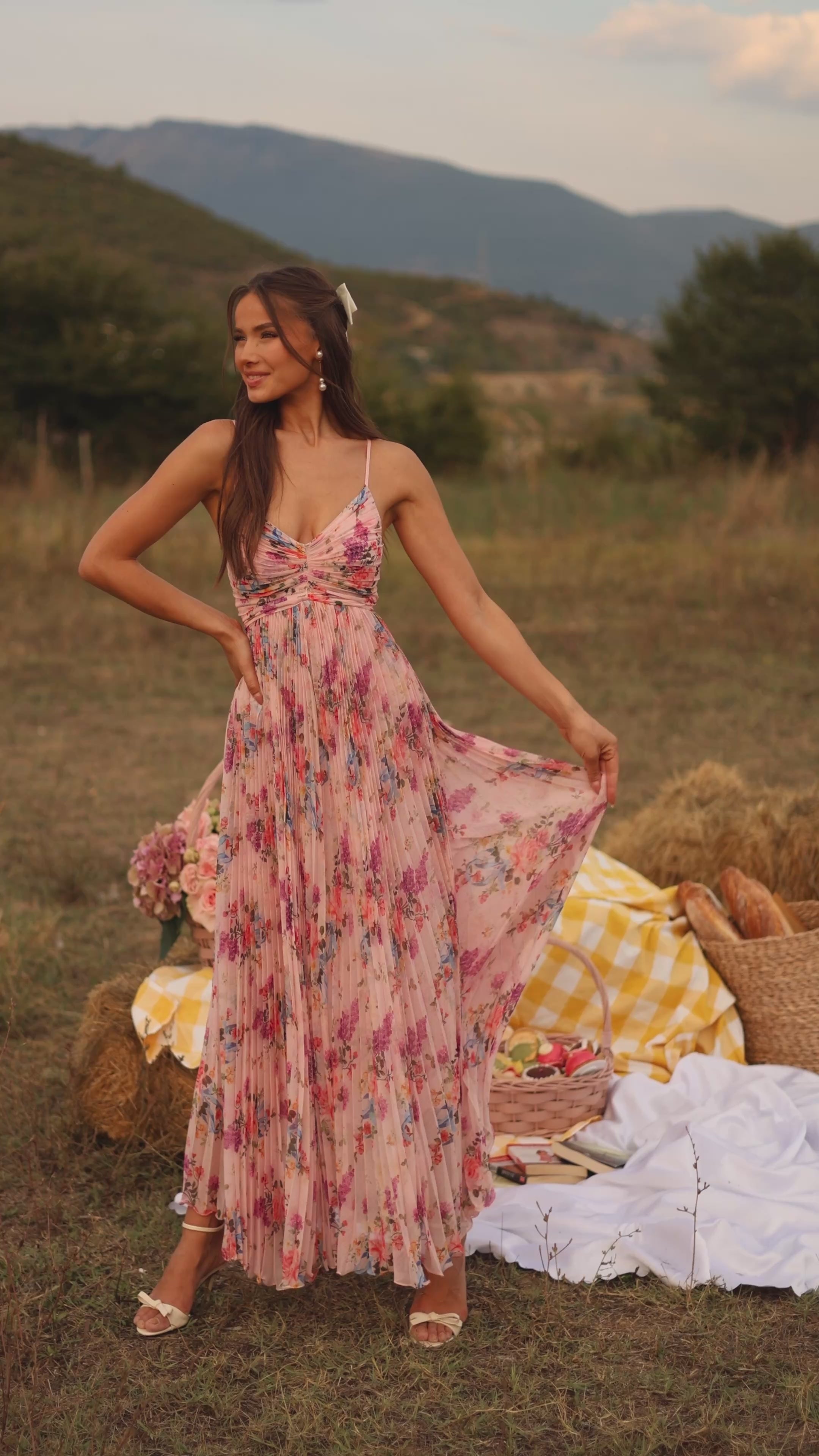 Blush pink floral pleated maxi dress with spaghetti straps 